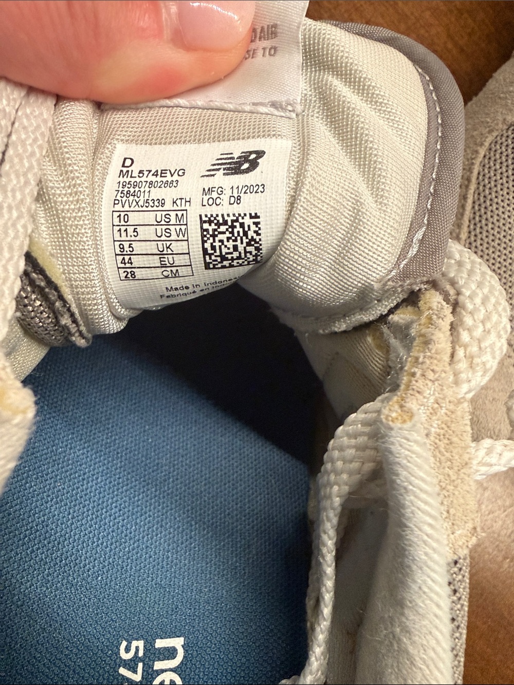 New Balance Gray Classic 574 Shoes / Sneakers - Picture 6 of 6